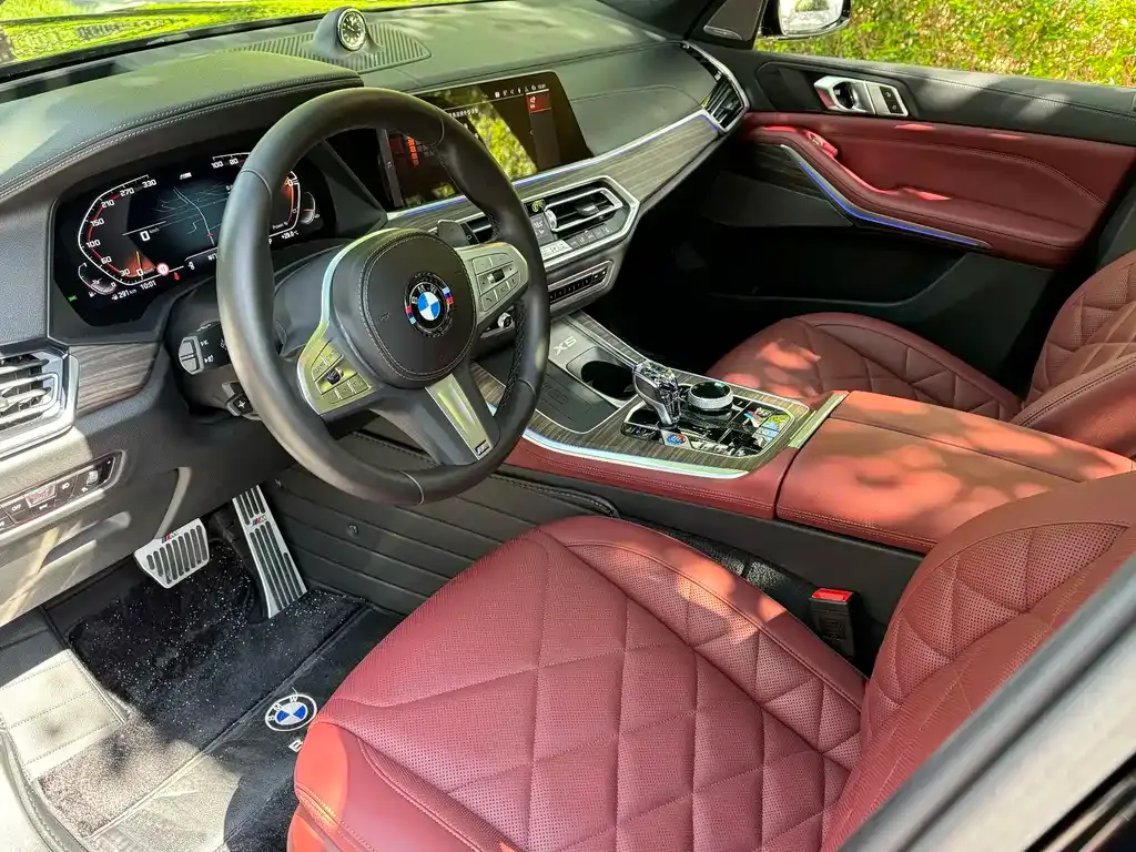 BMW X5 — фото 10