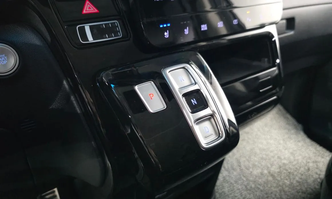 Hyundai Staria — фото 9