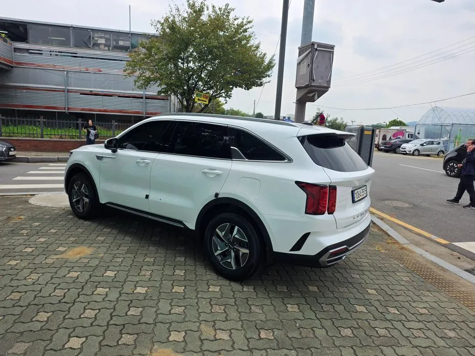 Kia Sorento — фото 9
