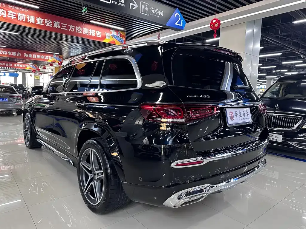 Mercedes-Benz GLS — фото 6