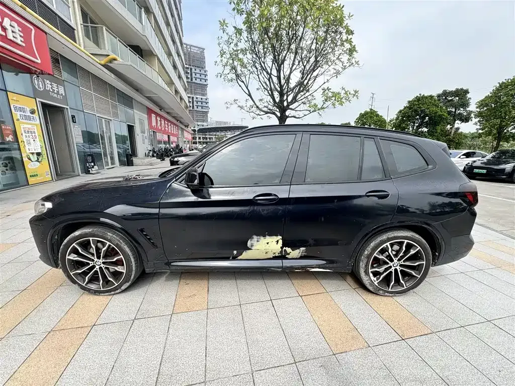 BMW X3 — фото 9