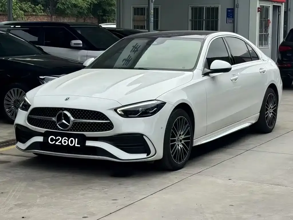 Mercedes-Benz C-Class — фото 1