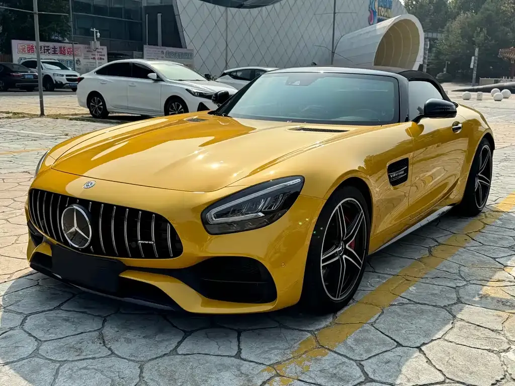 Mercedes-Benz AMG GT — фото 1