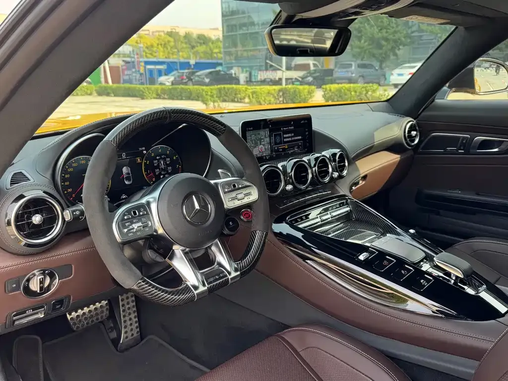 Mercedes-Benz AMG GT — фото 3