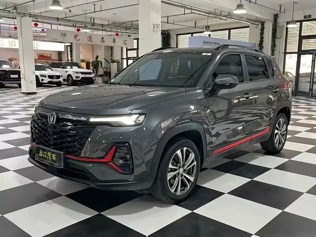 Changan CS35PLUS — фото 1