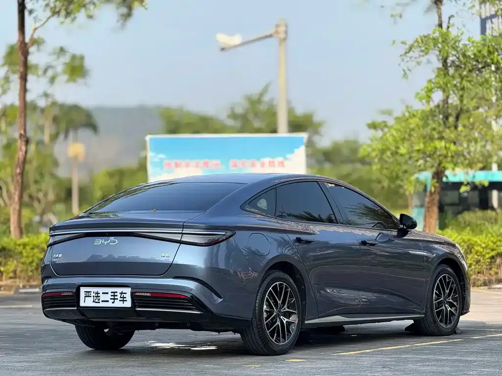 BYD Seal — фото 6