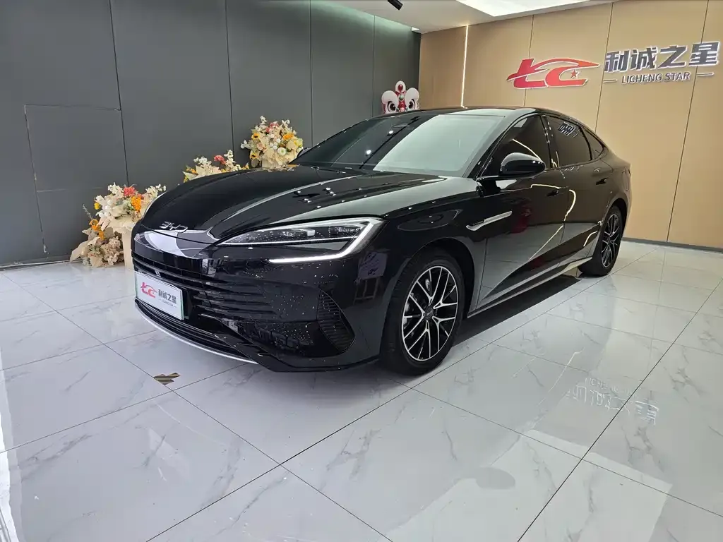BYD Seal 07 DM-i — фото 1