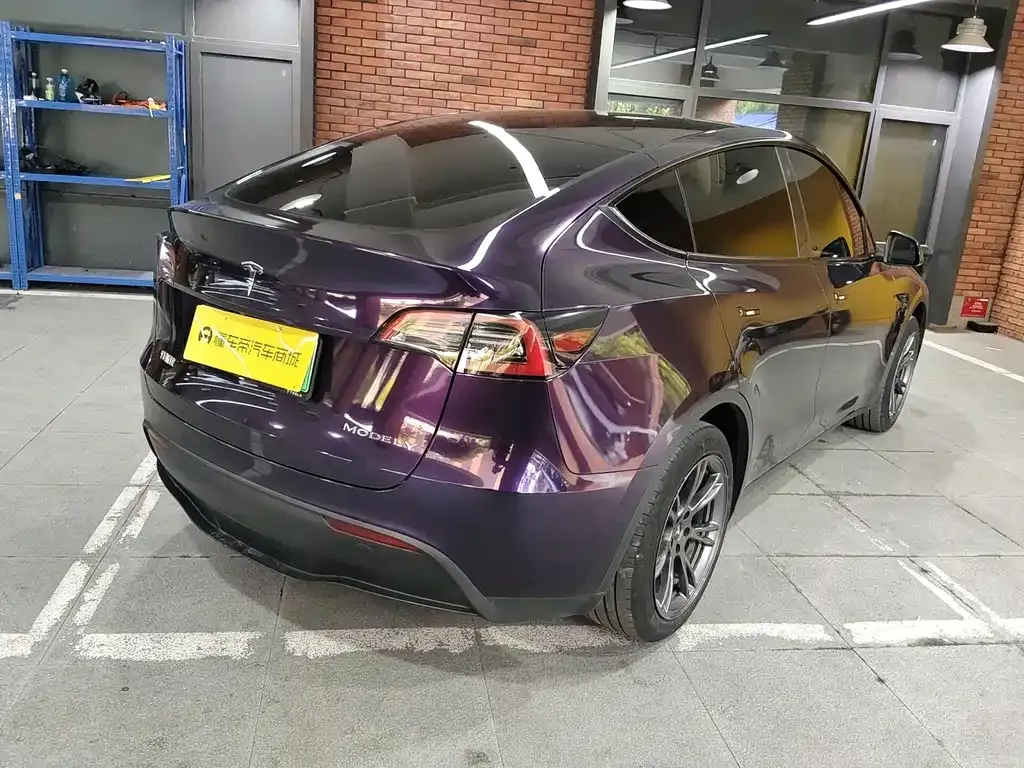 Tesla Model Y — фото 9