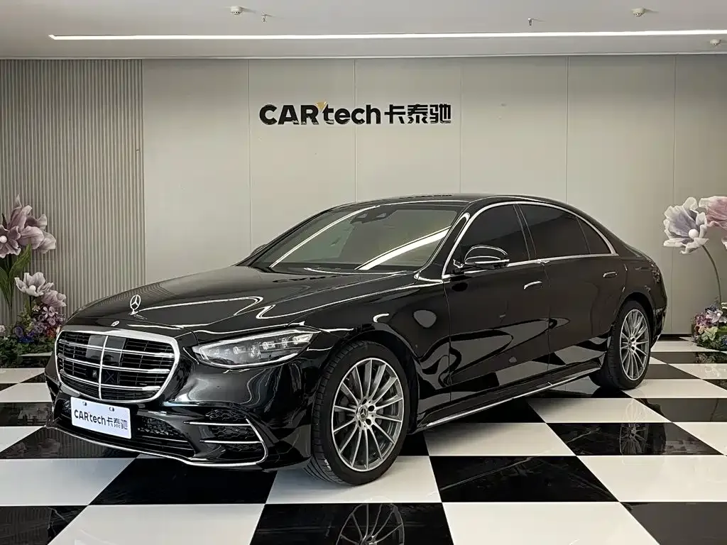 Mercedes-Benz S-Class — фото 1