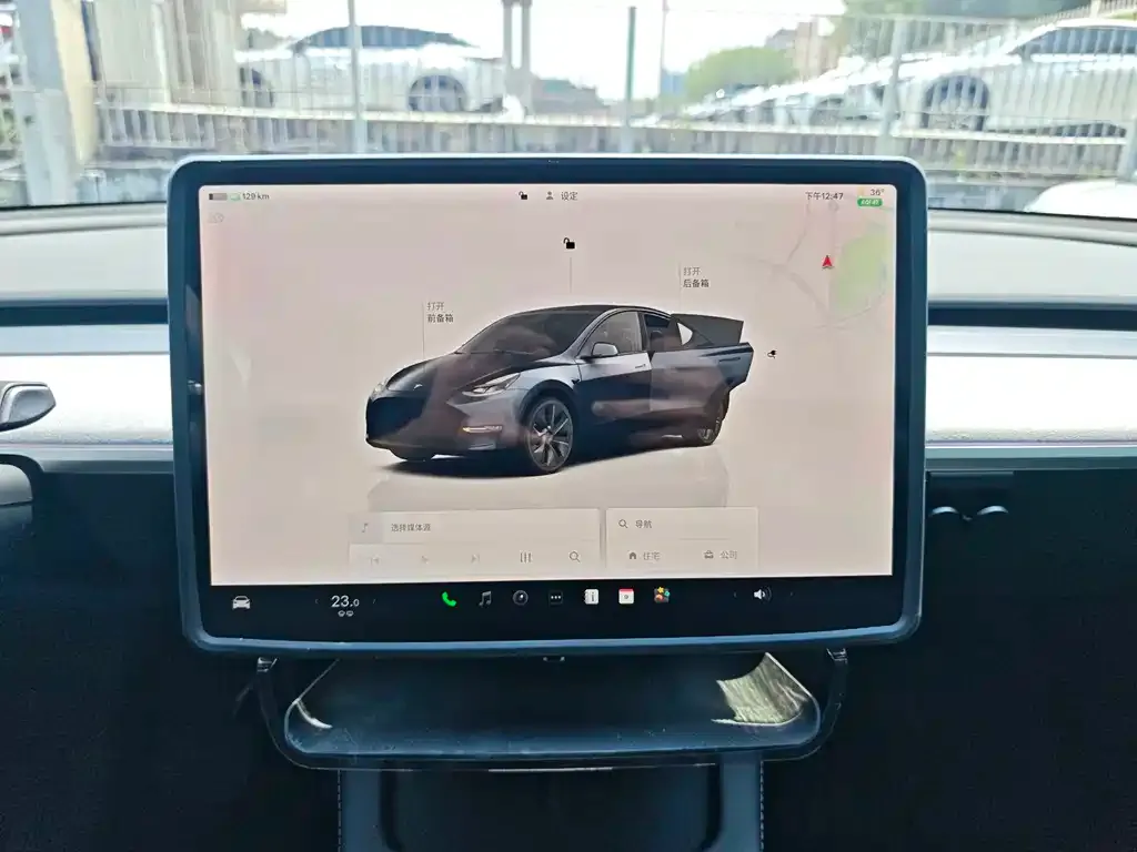 Tesla Model Y — фото 4