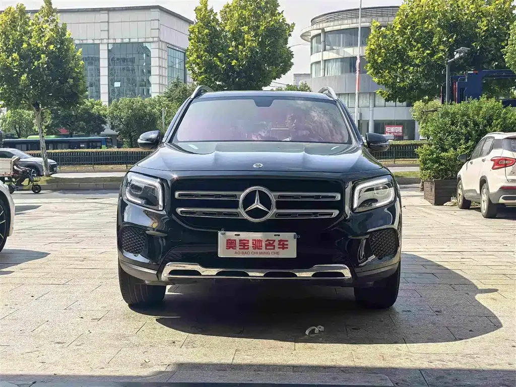 Mercedes-Benz GLB — фото 10