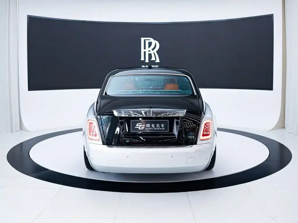 Rolls-Royce Phantom — фото 2