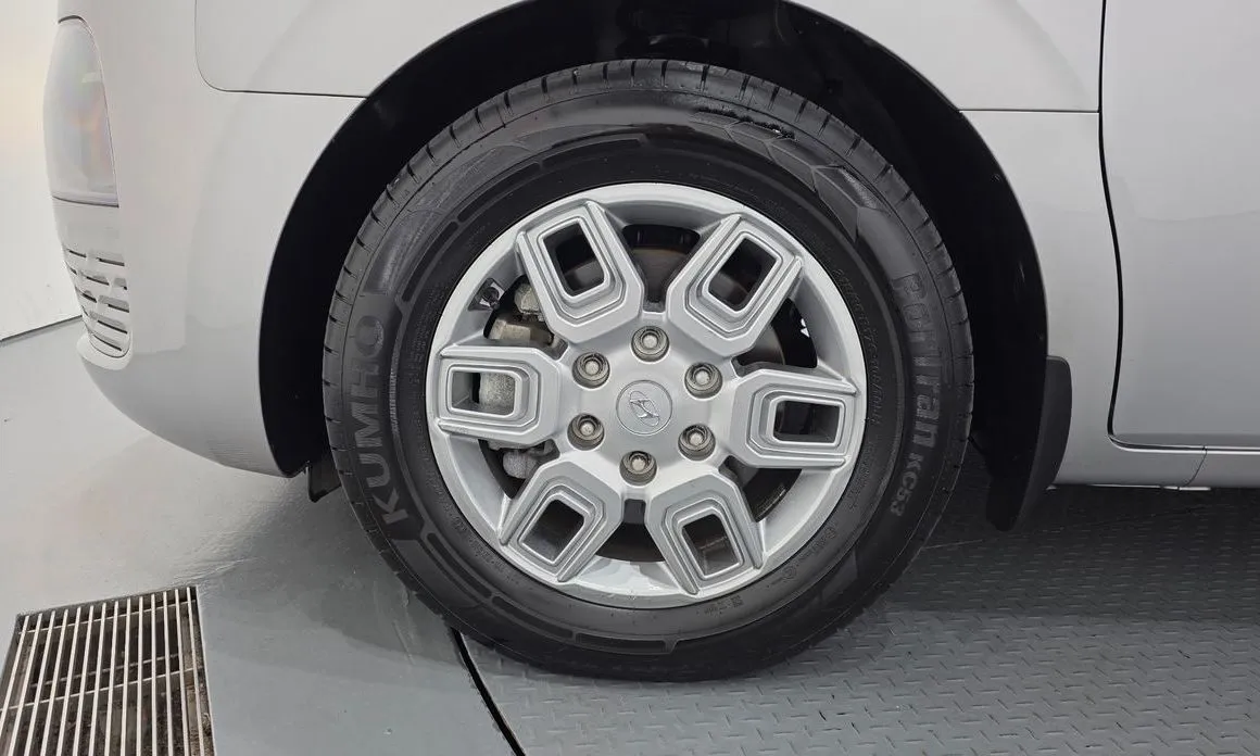 Hyundai Staria — фото 3