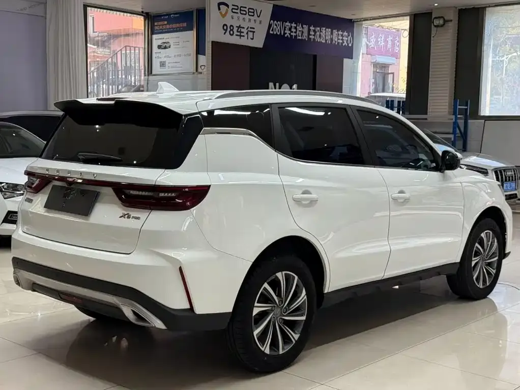 Geely Vision X6 — фото 10