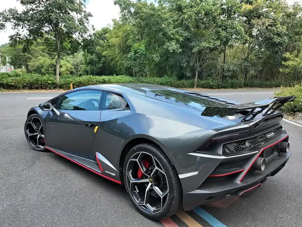 Lamborghini Huracan — фото 10