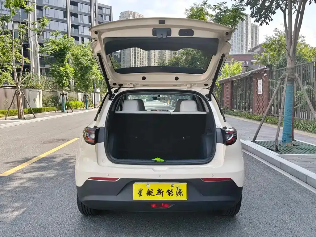 Geely Starburst — фото 10