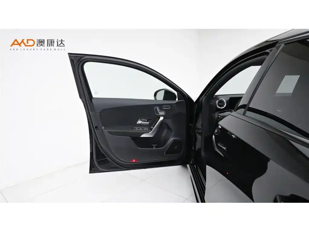 Mercedes-Benz A-Class AMG (Import) — фото 3