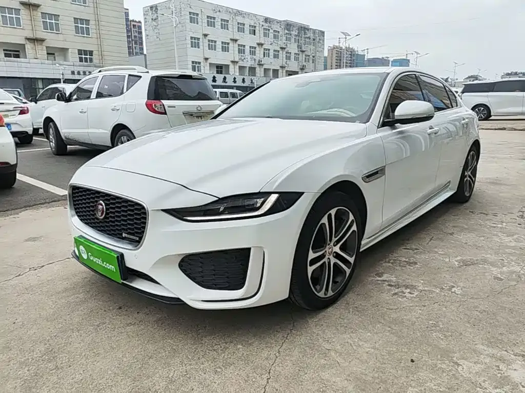 Jaguar XEL — фото 9