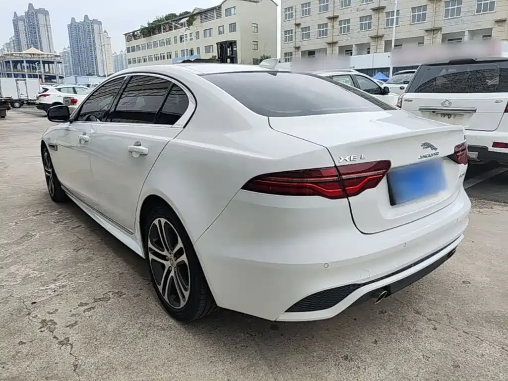 Jaguar XEL — фото 2