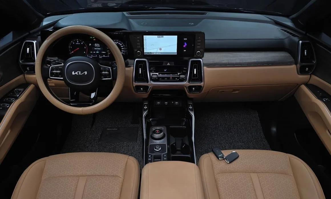 Kia Sorento — фото 6