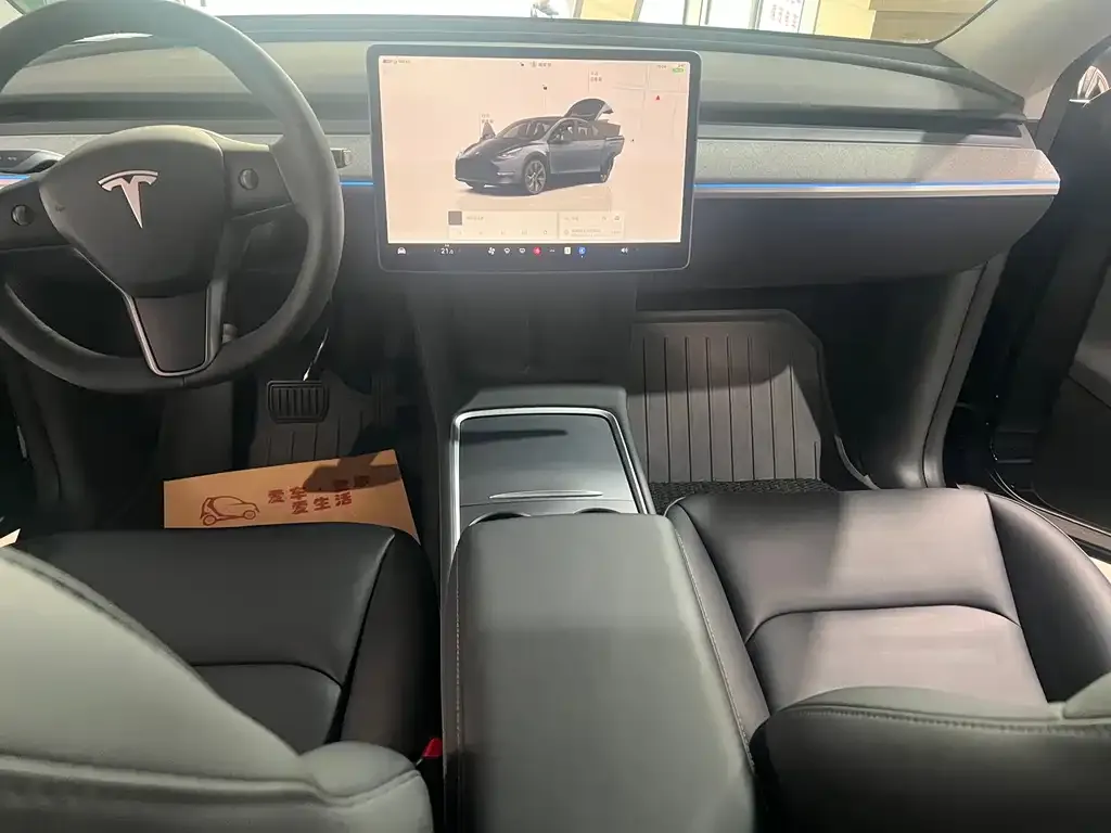 Tesla Model Y — фото 7