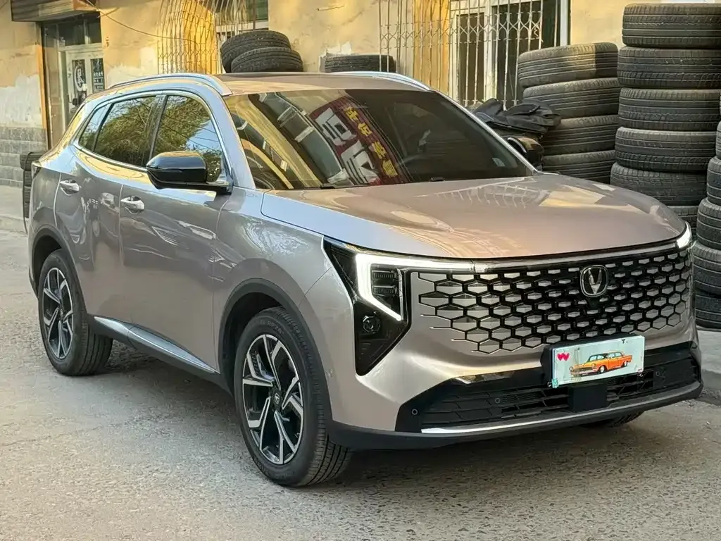 Changan CS55PLUS — фото 1