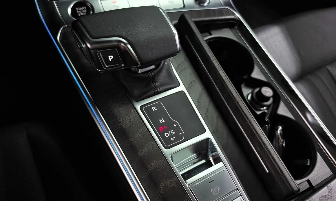 Audi A6 — фото 7