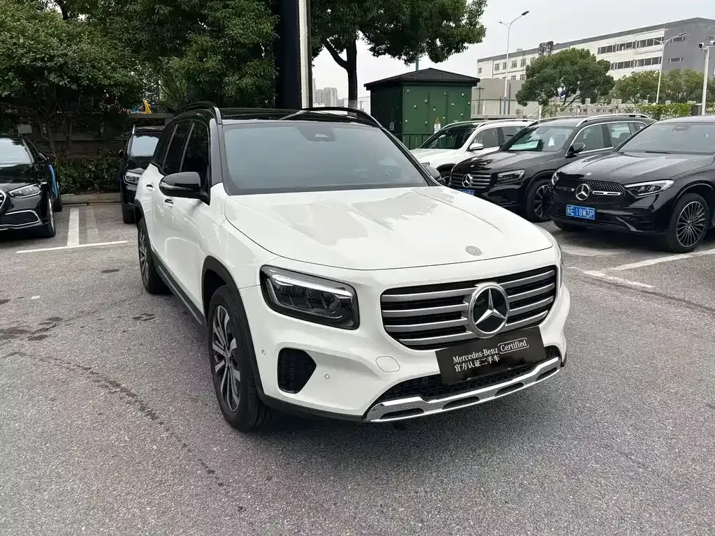 Mercedes-Benz GLB — фото 9
