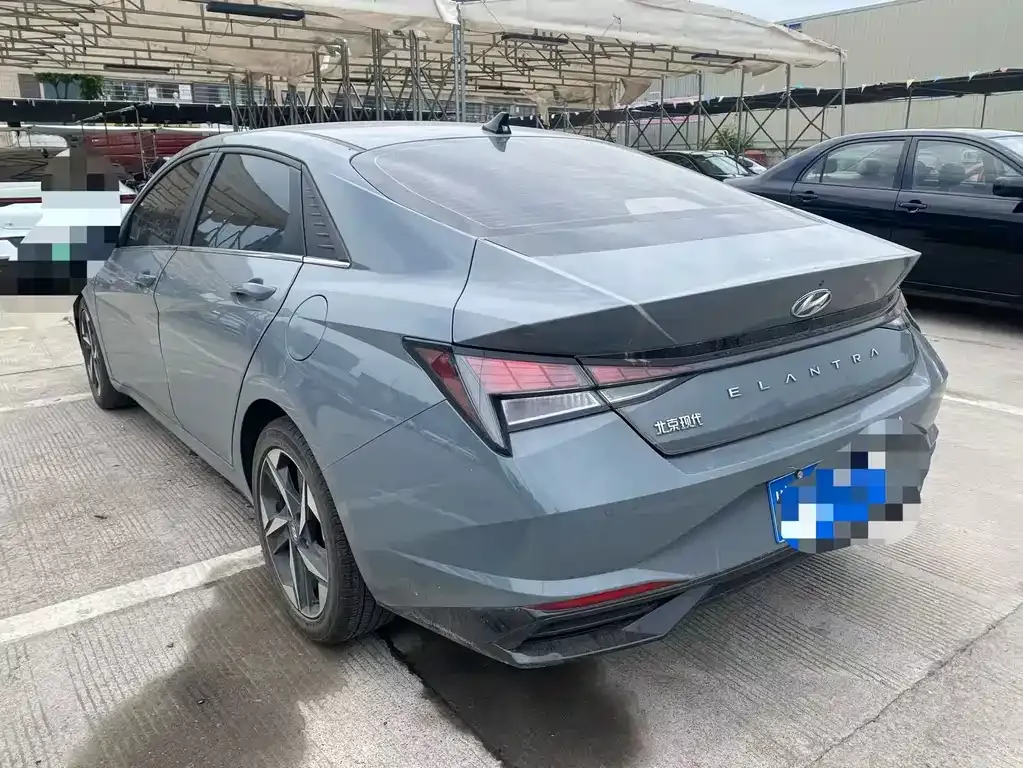 Hyundai Elantra — фото 4