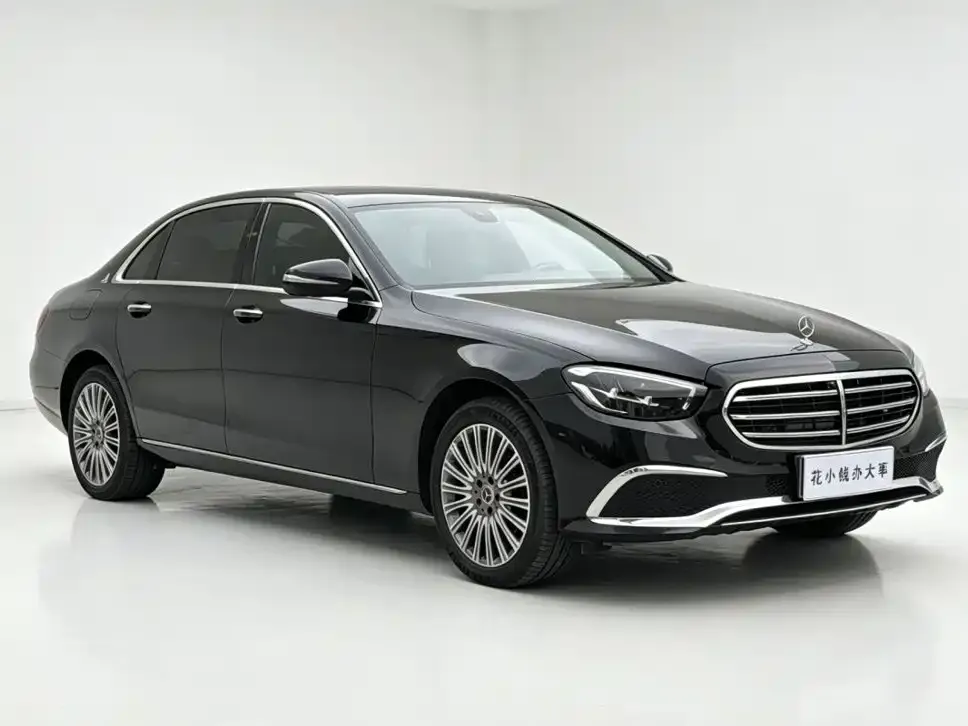 Mercedes-Benz E-Class — фото 2