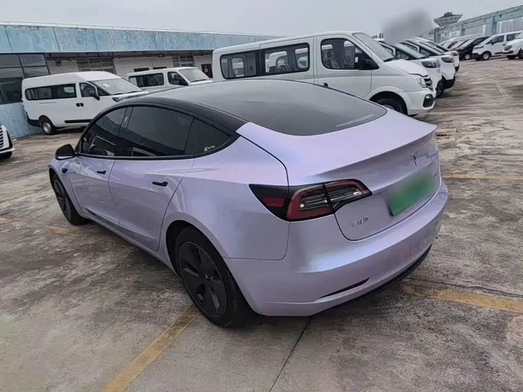 Tesla Model 3 — фото 5