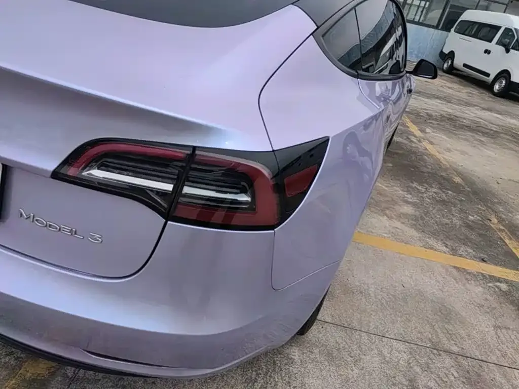 Tesla Model 3 — фото 4