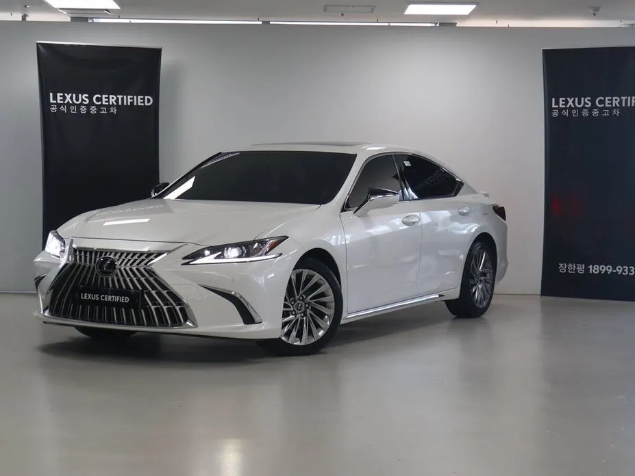 Lexus ES — фото 1
