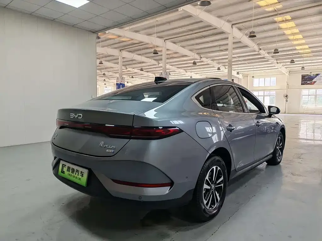 BYD Qin PLUS — фото 9