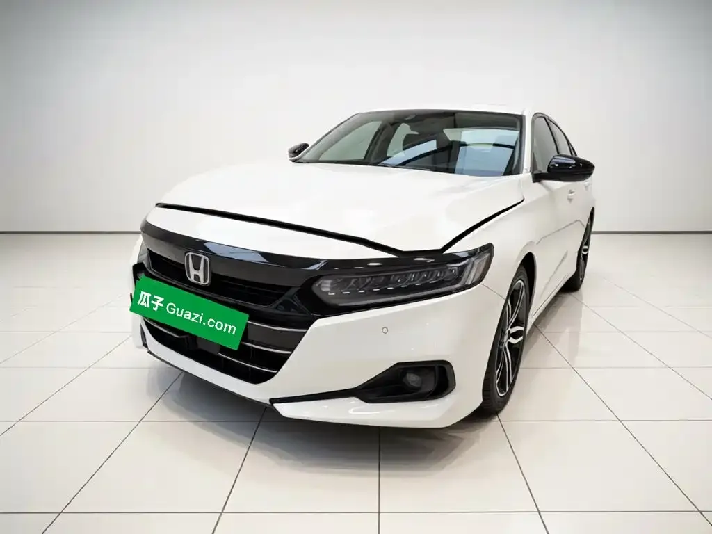 Honda Accord — фото 1
