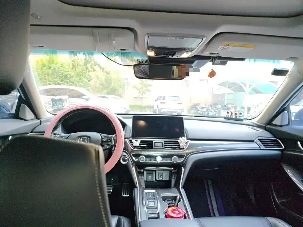 Honda Accord — фото 9