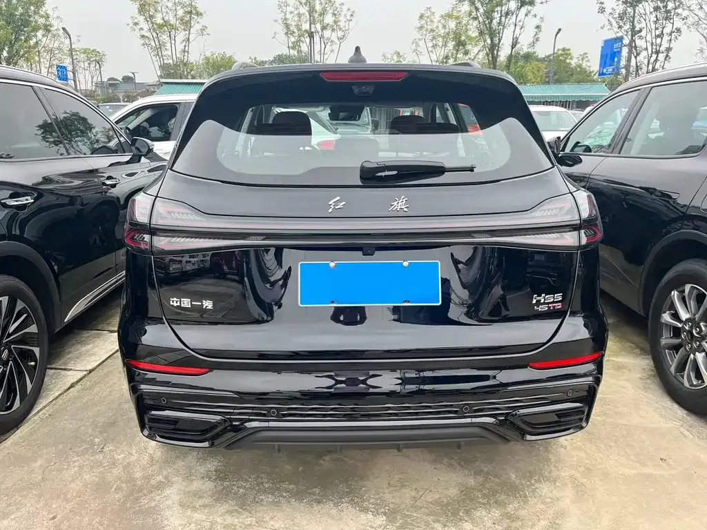 Hongqi HS5 — фото 10