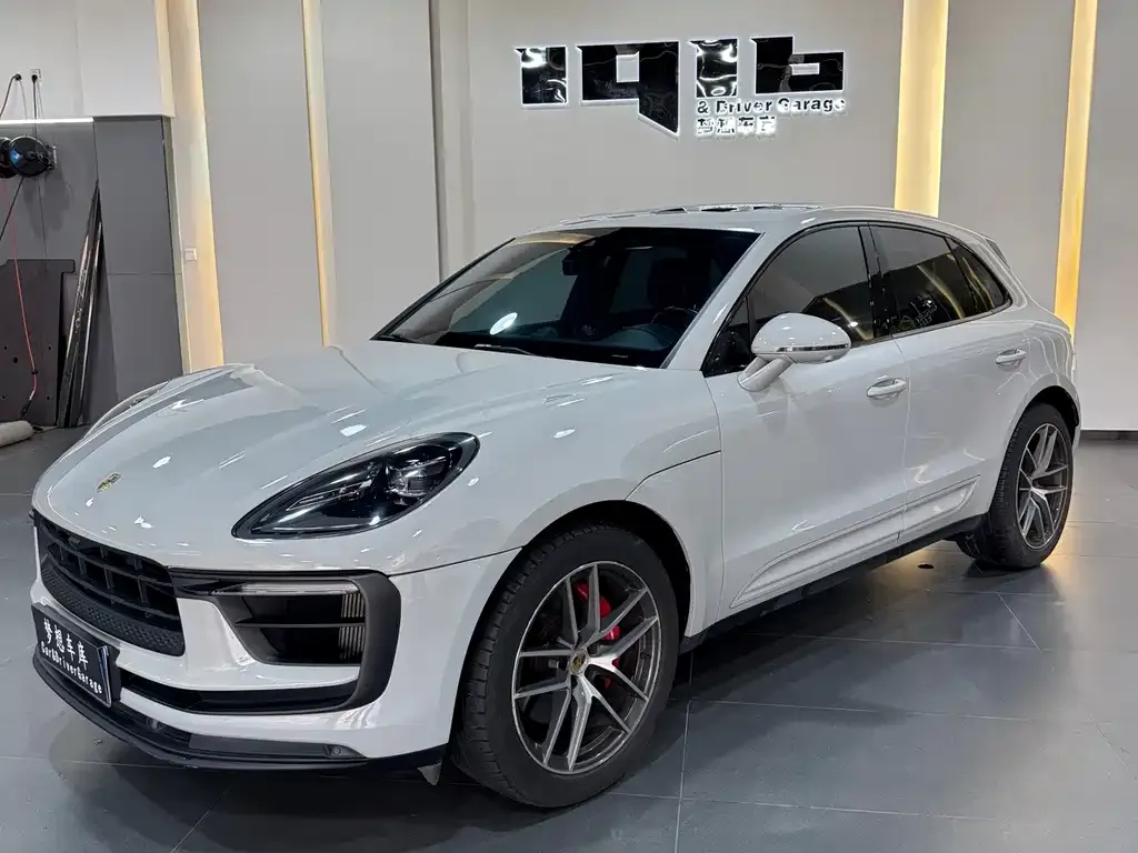 Porsche Macan — фото 1
