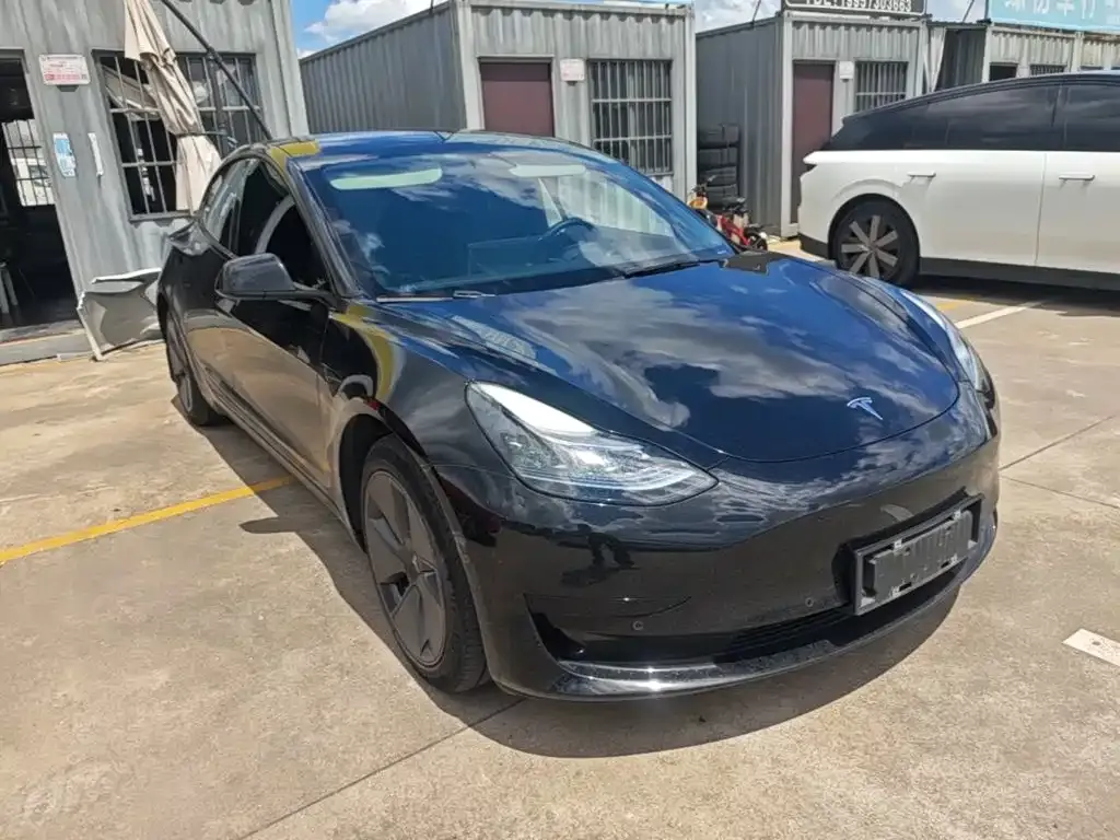 Tesla Model 3 — фото 3