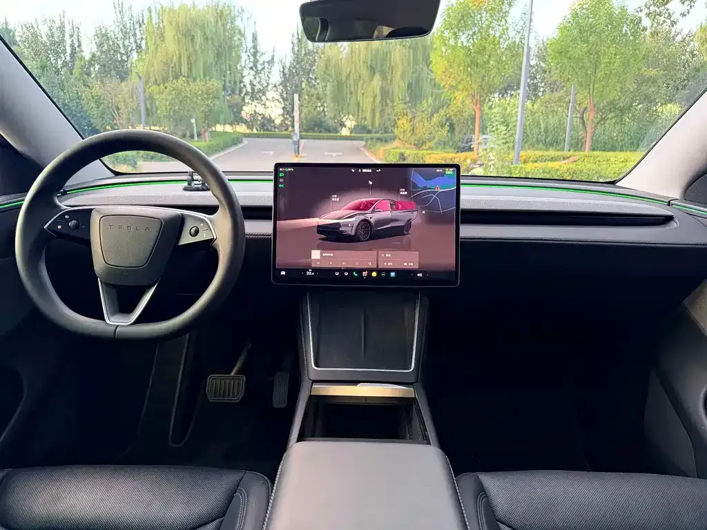 Tesla Model Y — фото 9