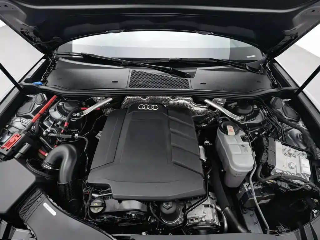 Audi A6L — фото 5