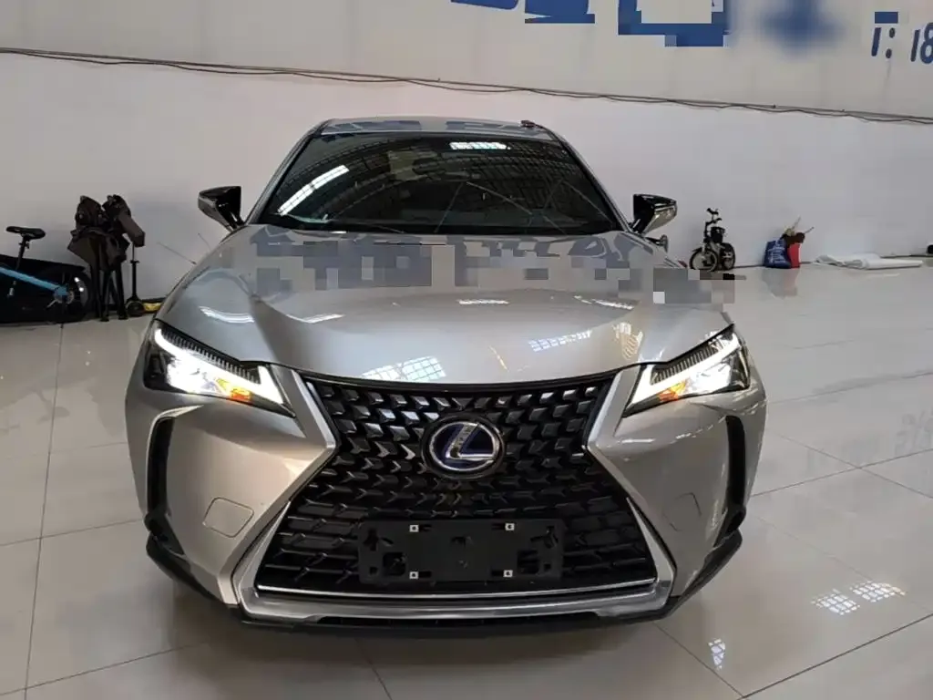 Lexus UX — фото 9