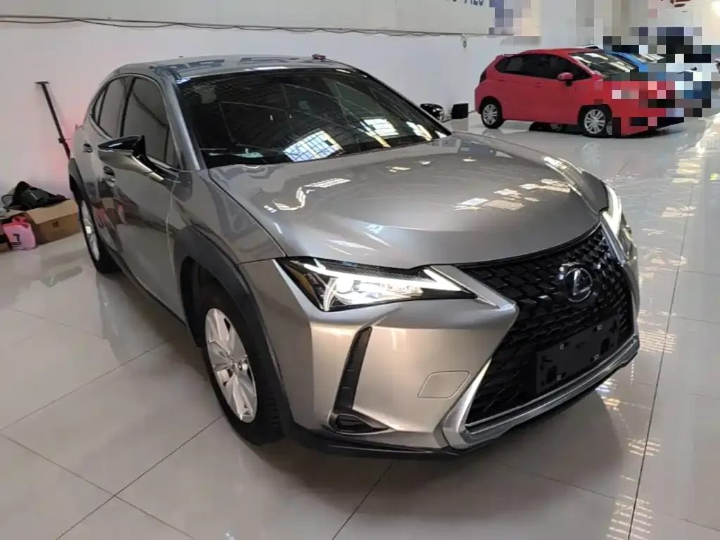 Lexus UX — фото 8