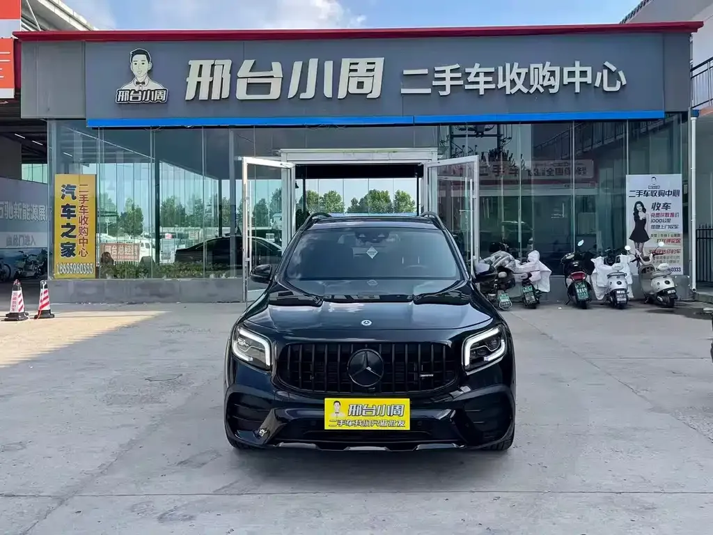 Mercedes-Benz GLB AMG — фото 9