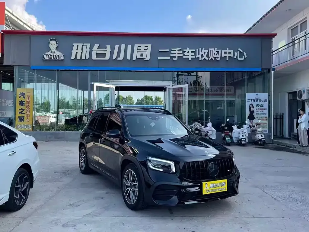 Mercedes-Benz GLB AMG — фото 7
