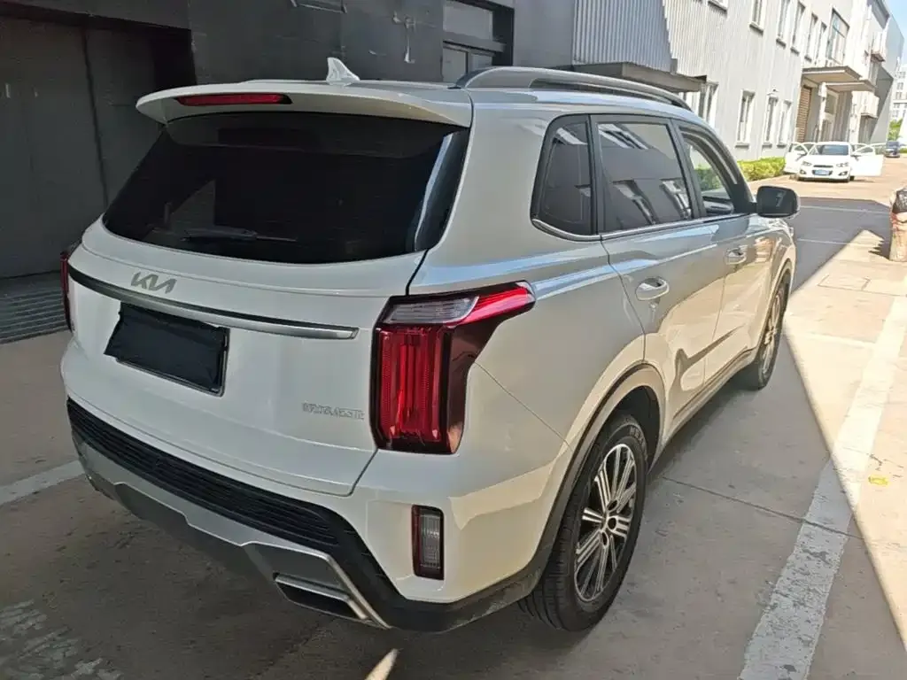 Kia Sportage — фото 9