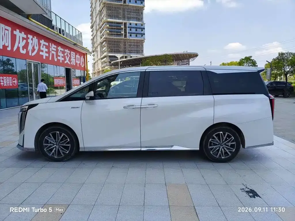 GAC Motor Trumpchi M8 — фото 9