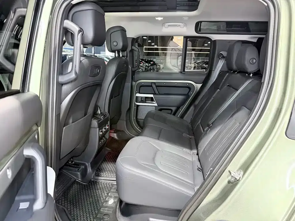 Land Rover Defender — фото 5