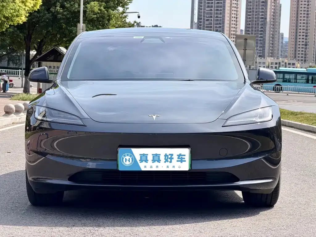 Tesla Model 3 — фото 6