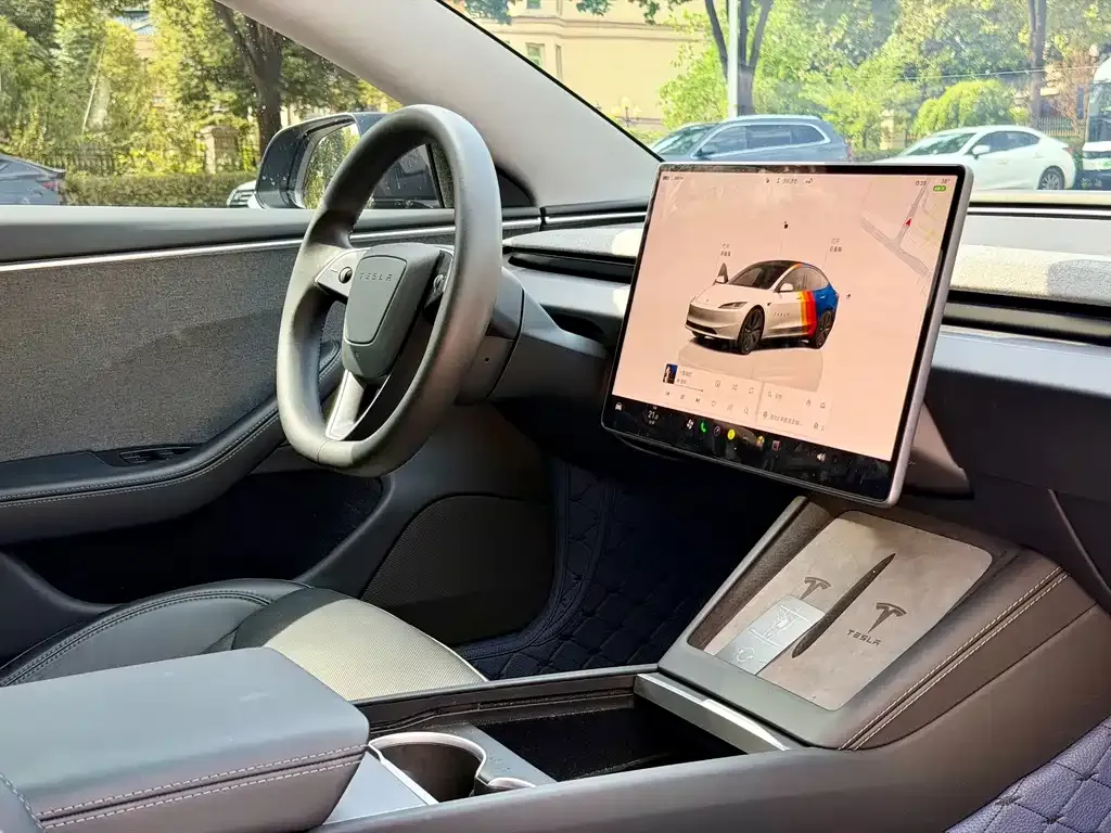 Tesla Model 3 — фото 5